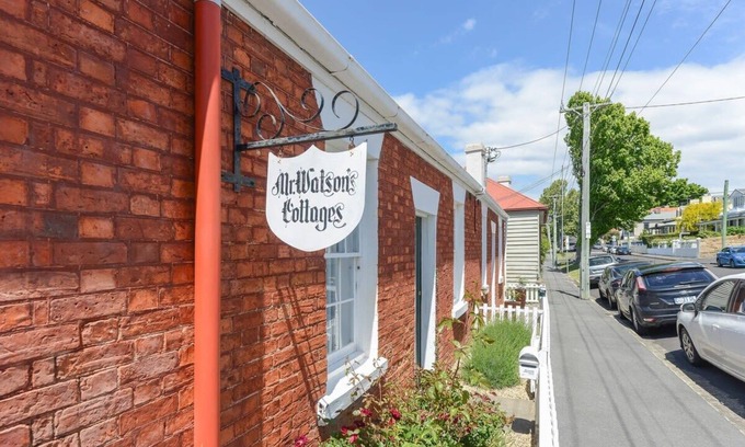 Battery Point Cottage | Mr Watson's Cottage in Battery Point
