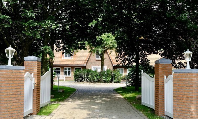 Garding Apartment | Ocean View Retreat at Ms. Engels, Germany: Family-Friendly Stay