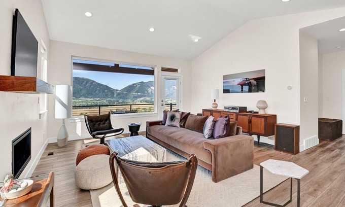 Eden House | Scenic Escape: B14 with Views Near Powder Mountain