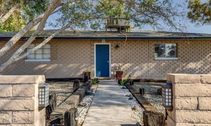 Encanto Estates Apartment | Discover a Family-Friendly Guesthouse in Midtown PHX