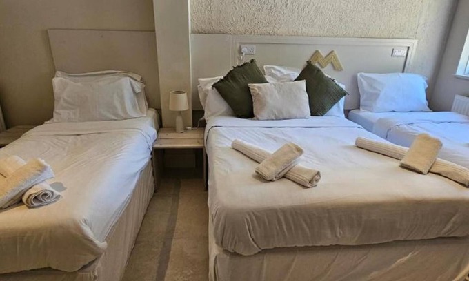 Brent Hotel | MSM Arena Hotel