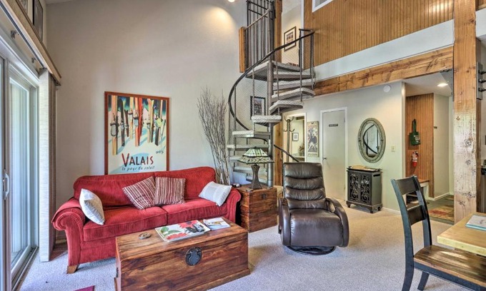 Crested Mountain Village Apartment | Inviting Mt Crested Butte Cajun Chalet Condo Steps to Ski
