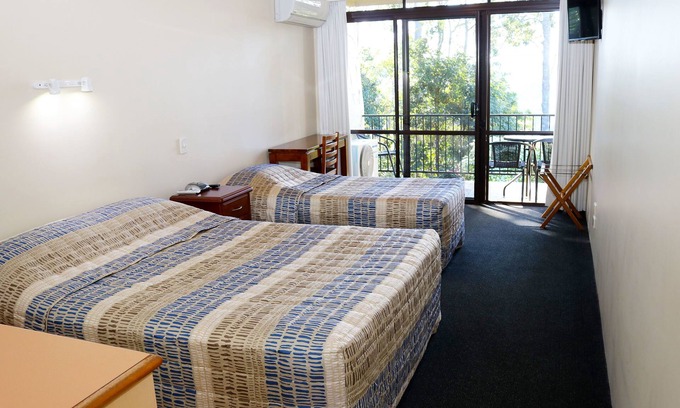 Mount Tamborine Hotel | Mt Tamborine Motel