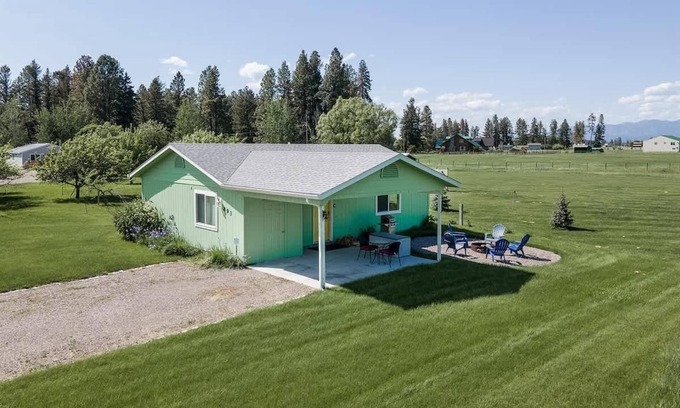 Kalispell House | Relaxing 2BD Retreat with Firepit and Creek Access
