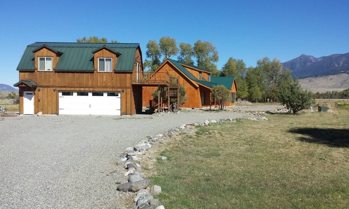 Livingston Cabin | Experience MT Yellowstone River Retreat near Chico Hot Springs