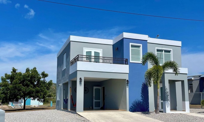 Boqueron House | Inviting MTB & Beach House with Oceanfront Views