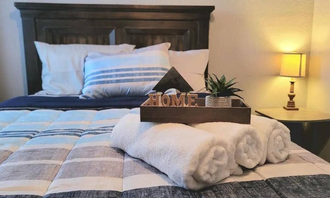Fort Worth Apartment | Cozy Fortworth Suite: Pet-Friendly Home Near Downtown & Zoo