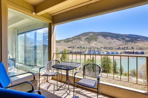 Dillon Apartment | Inviting Dillon Condo with Mountain and Reservoir Views