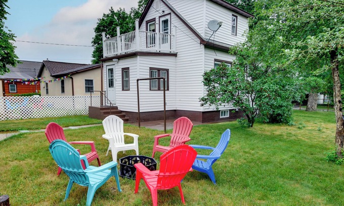 Crosby House | Discover Crosby Lakeside Haven: Bike to Cuyuna Trails
