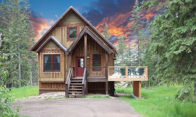Lead Cabin | Scenic Mountain Cabin with Spa and ATV Trails Await