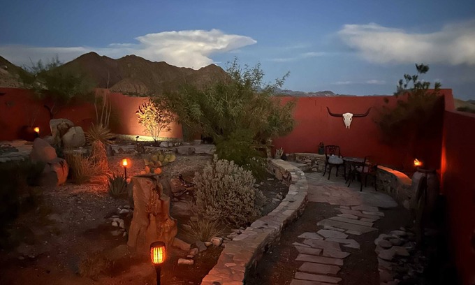 Study Butte-Terlingua House | Explore Mucho Gusto & Casita: Ideal for Families Near BBNP