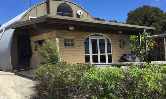 Whirinaki House | Explore Mudbrick Barn: Ocean View & Family-Friendly Retreat