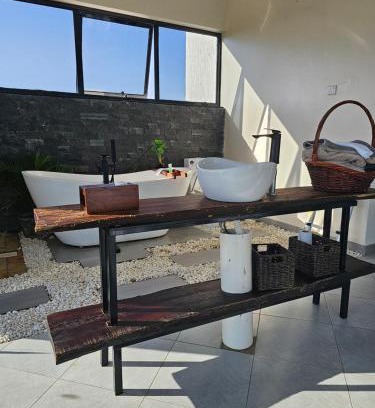 Entebbe Apartment | Top-Rated Apartments in Uganda with Pool & Hot Tub