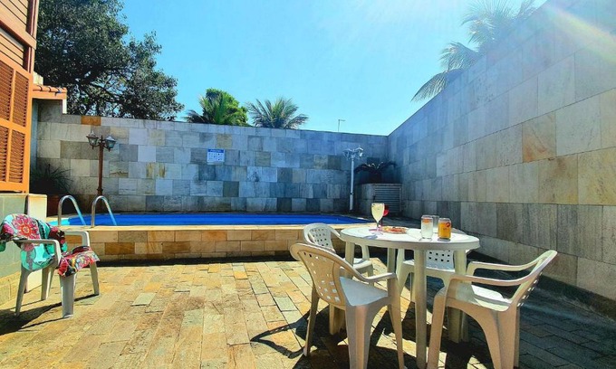Tupy House | Spacious Retreat with Pool, BBQ & Entertainment Amenities