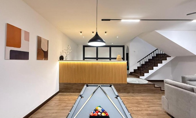 Kuantan House | Mujito3 4BR 16PAX InTown, PoolTable, PS4, Netflix