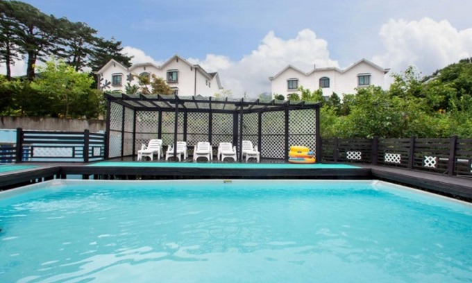 Seolcheon-myeon House | Eco-Friendly Muju Full House Pension with Pool & Breakfast