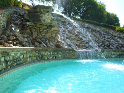 Poggiarello House | Experience Mulino Di Quercegrossa: 4-Star Oasis with Pool