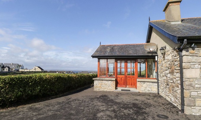 Enniscrone Cottage | MULLANEY’S, family friendly in Enniscrone, County Sligo