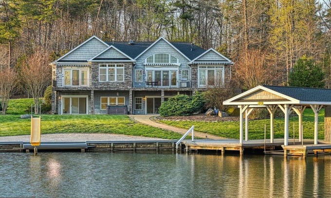 Bumpass House | Ideal Family Retreat - Lakefront Haven with Private Lagoon