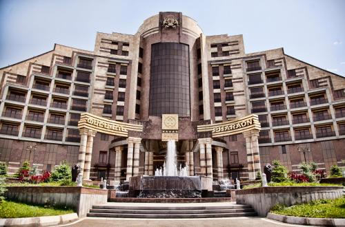 Verin Ptghni Hotel | Discover the Multi Grand Pharaon Hotel - 5-Star Retreat