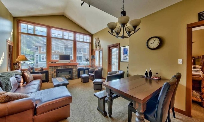 Sun Peaks Condo | Spacious 2-Bedroom Condo with Ski Trail Access & Pool