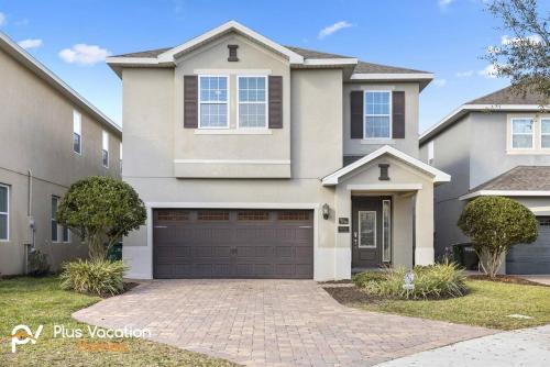 West Kissimmee House | Spacious Family Home with Pool, Spa & Ocean Views