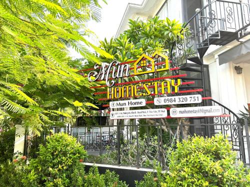 Huong Thuy Apartment | Seaside Comfort at MUN HOMESTAY with Oceanfront Views