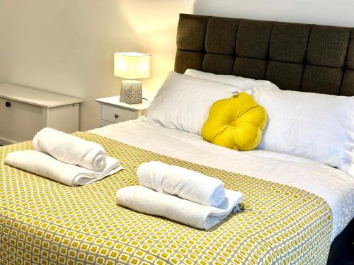 Bordesley Apartment | Family-Friendly Munalux: Guest Rated 9.2/10 for Comfort