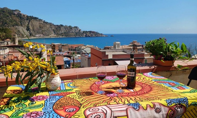 Villagonia Apartment | Inviting Mungi Bay Flat with Rooftop Sea View Terrace