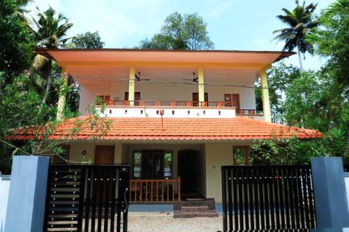 Munroe Island House | Discover Munroe Vision: Family-Friendly Homestay Awaits