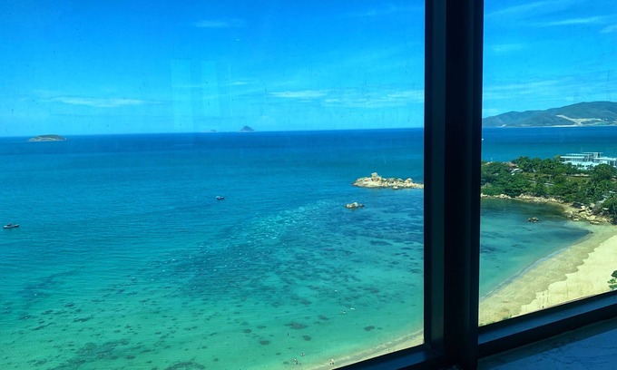 Cam Ranh Apartment | Cozy Muong Thanh Beach View Condominium with Breakfast & Kitchen