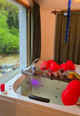 Trabzon Hotel | Gulube Tatil Köyü: Guest Rated 9.8, Pet-Friendly Retreat