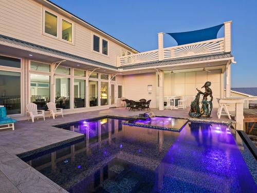 Fort Morgan House | Discover Mural Manor On Ponce: Oceanfront Family Retreat