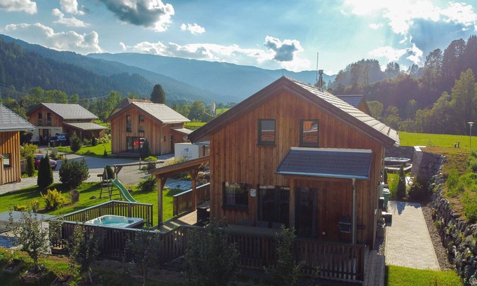 Murau Ski Chalet | Relax at Murau 18: Chalet with Hot Tub & Infrared Sauna