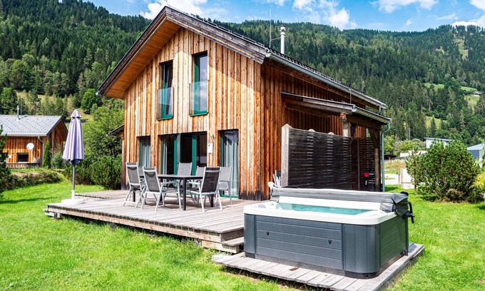Murau Ski Chalet | Murau 9 Retreat: Infrared Sauna & Relaxing Hot Tub