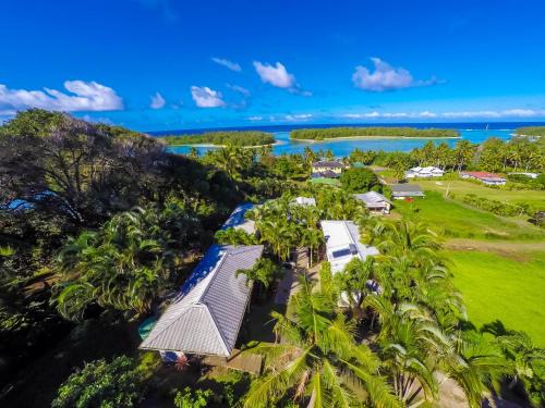 Muri House | Relaxing Muri Lagoon View Bungalows with Family Amenities