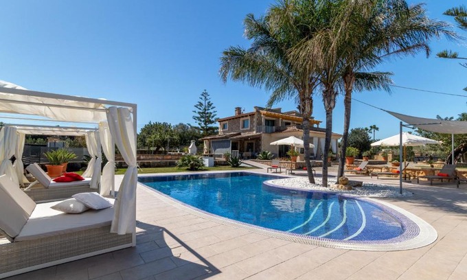 Muro Villa | Unforgettable Stay at Muroo - 2520 Mallorca, Rated 10/10