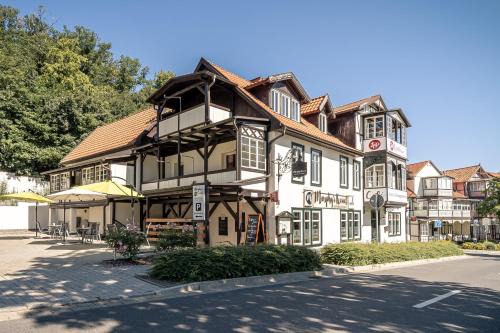 Bad Suderode Apartment | Pet-Friendly Murphy's Zimmer & Apartments - Family Fun Awaits