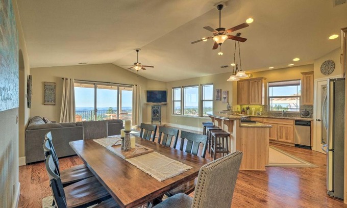 Forest Meadows House | Discover Murphys Retreat: Canyon Views & Game Room Bliss