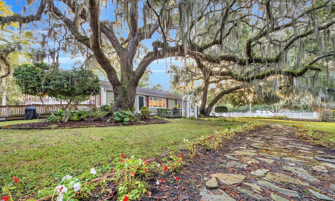 Murrells Inlet House | Inlet Cottage II: Oceanfront Stay with Unmatched Reviews