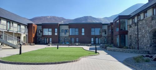 Westport Apartment | Family-Friendly Murrisk Apartments - Self Catering Retreat