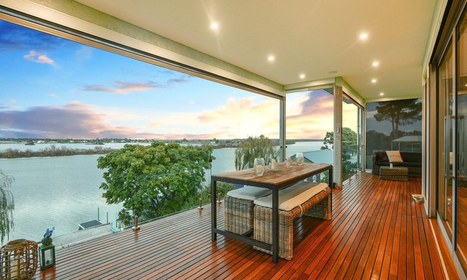 Wellington House | Pet-Friendly Muse on the Murray - Guest Rated 9.8/10