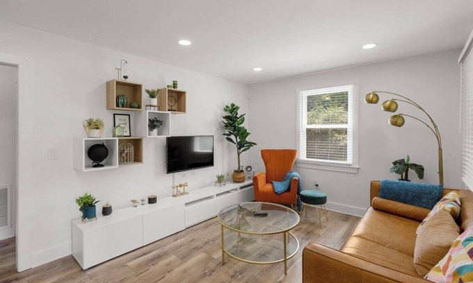 Hermitage House | Discover Music City Hideaway: Family-Friendly Retreat