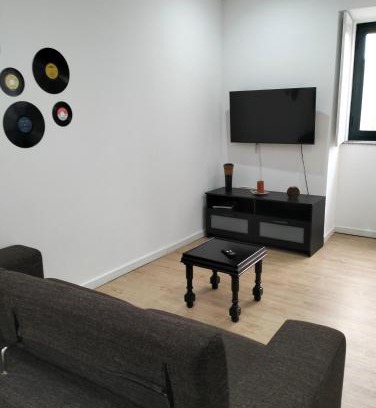 Espinho House | Inviting Music Houses T1 - Perfect for Family Getaways