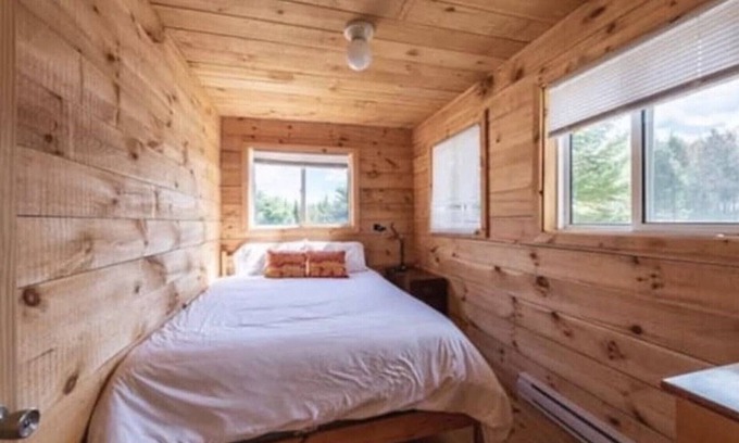 Muskoka Lakes Cabin | Relaxing Muskoka Lake Cottages with Scenic Views & Kitchen