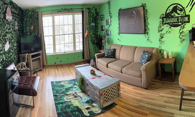 Hancock Apartment | Experience the Jurassic Dino Suite at Jiminy Country Inn