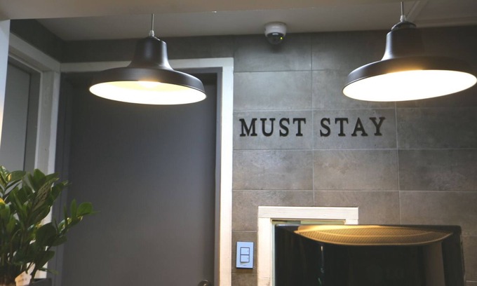 Hoehyeon-dong House | Must Stay for Families: Accessible Amenities & Breakfast