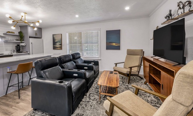 College Station Apartment | Guest Rated: 10/10 in Cozy 2 Bedroom Near A&M
