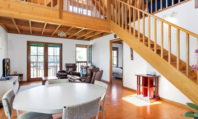 Malua Bay House | Muwarra Cottage Malua Bay