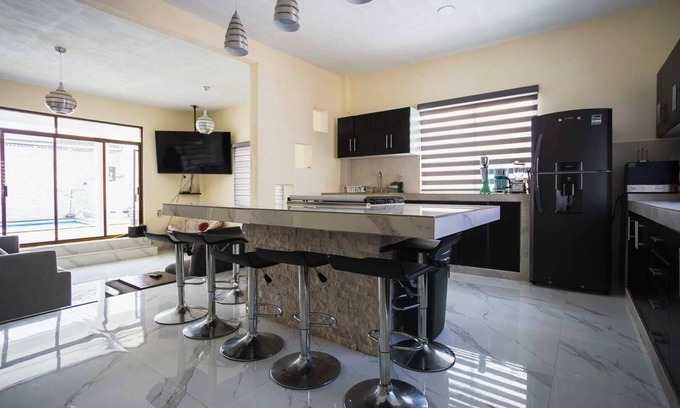 Atlatlahucan House | Perfect Villa for Big Groups Near Cuautla with Pool & Spa